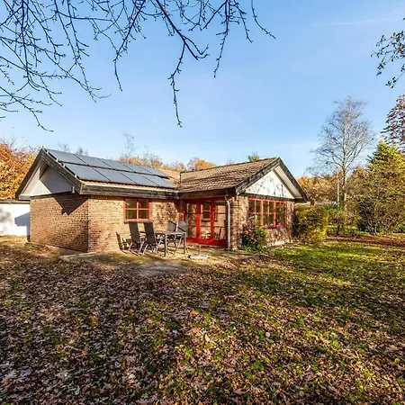 2 Bedroom Lovely In Holiday home