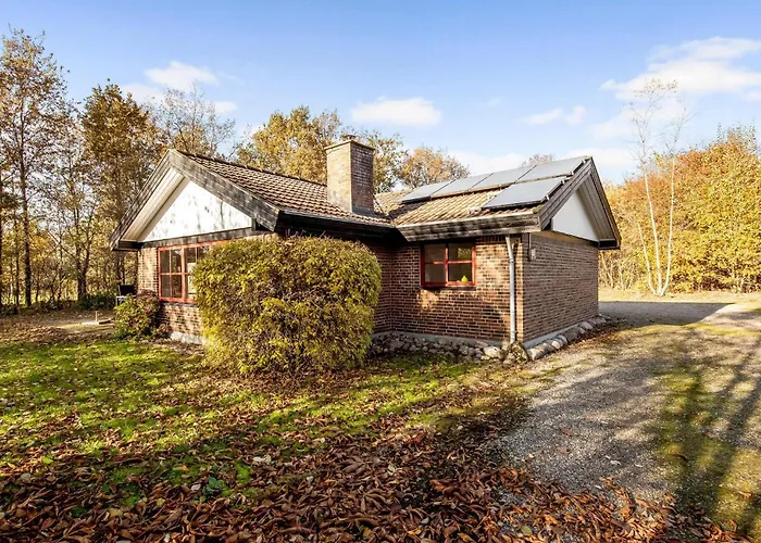 2 Bedroom Lovely In